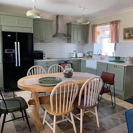 Charming Farmland Escape In The Heart Of Ireland Prázdninový dům *