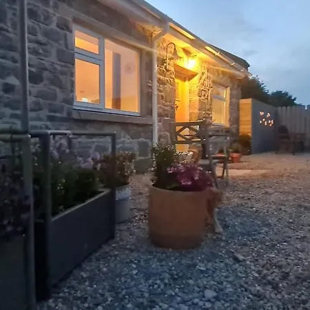 Charming Farmland Escape In The Heart Of Ireland * Caltragh