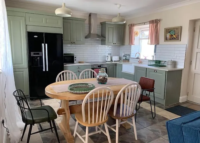 Charming Farmland Escape In The Heart Of Ireland Holiday home *