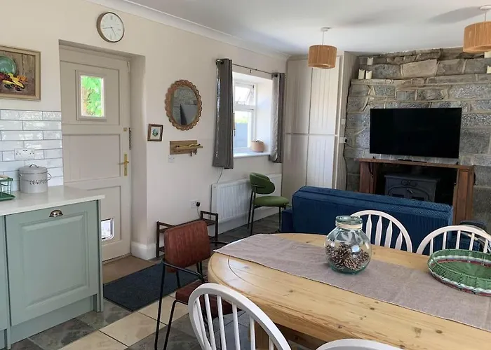 Charming Farmland Escape In The Heart Of Ireland Holiday home